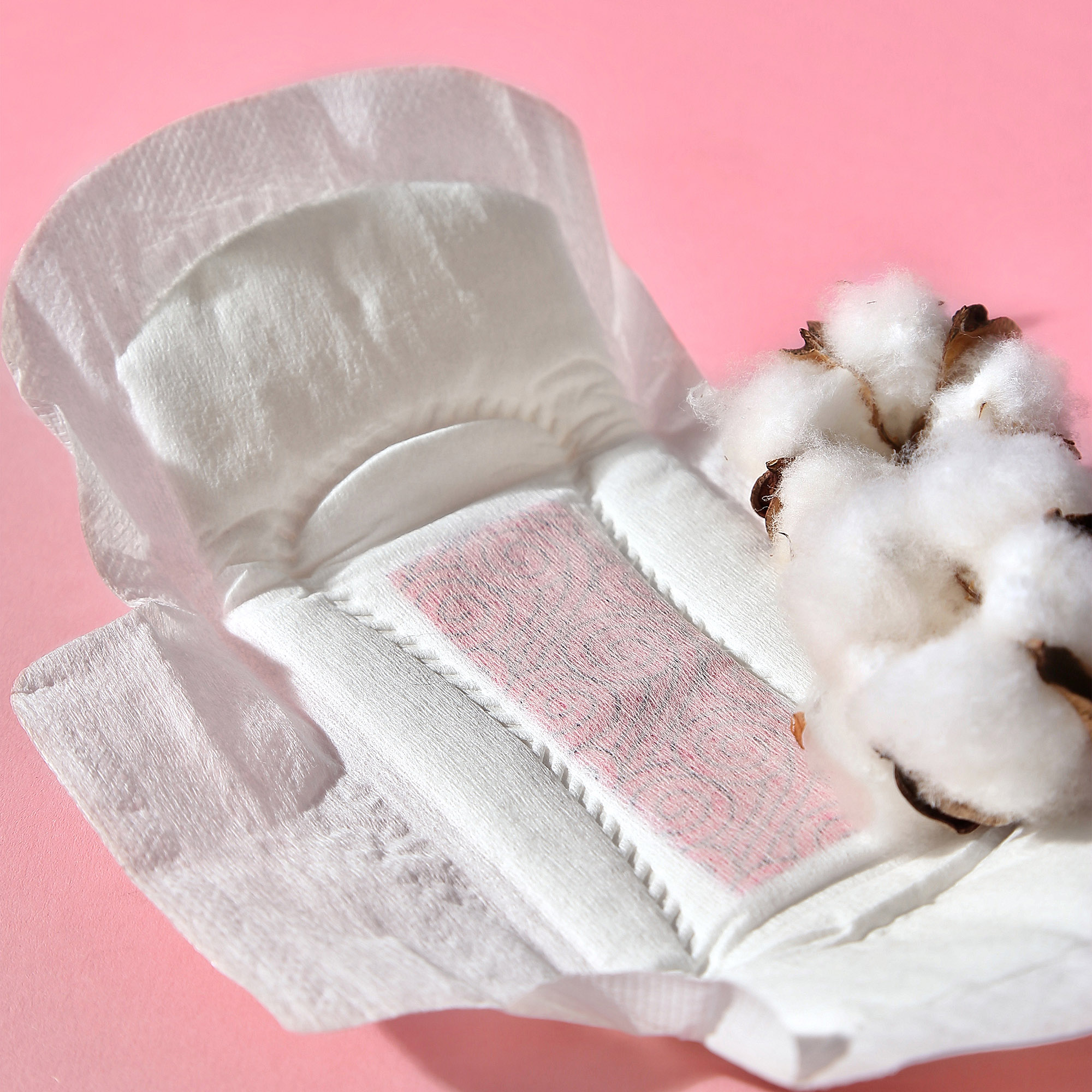 INTILIA-Cotton-Sanitary-Pads-with-chitinous-inlay-daily-10-pcs-3706-3 копия